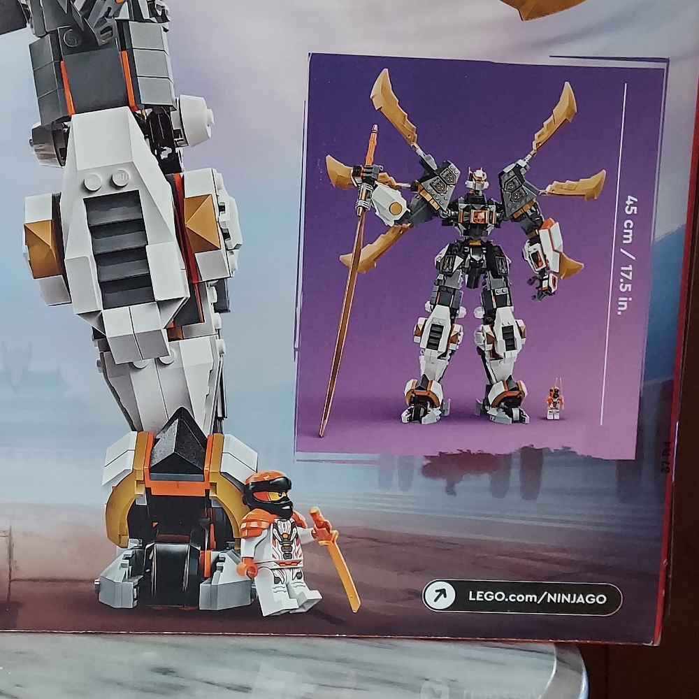 LEGO Ninjago Cole's Titan - Picture 8 of 11